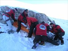 Transfer operation of the dead climber who fell at Olympus yesterday
