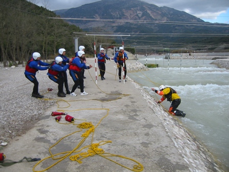  Εκπαίδευση Διάσωσης σε ορμητικά νερά