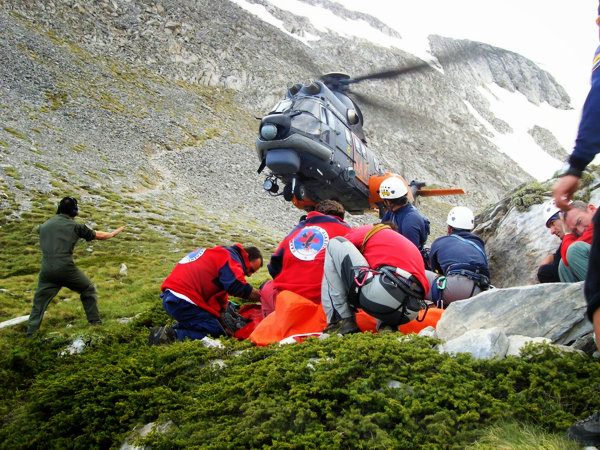 Συνδρομή βοήθειας σε ορειβάτισσα με πρόβλημα υγείας