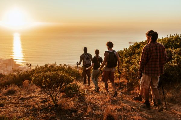 ΠΕΖΟΠΟΡΙΑ ΤΟ ΚΑΛΟΚΑΙΡΙ