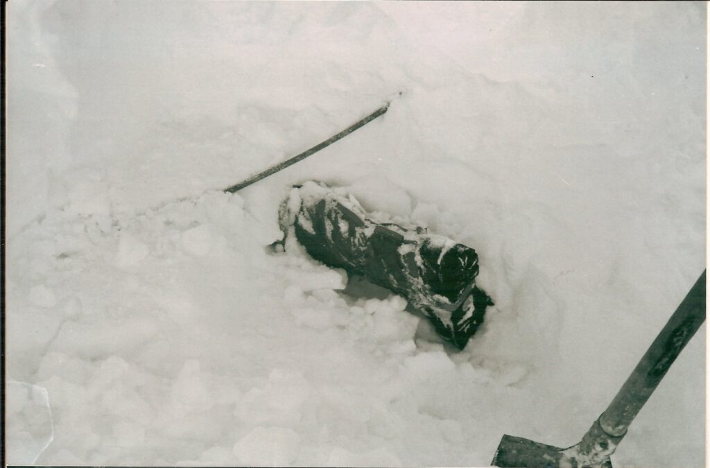 ΤΡΑΓΩΔΙΑ 1976 - ΟΛΥΜΠΟΣ - ΜΠΟΤΑ ΘΑΜΜΕΝΗ ΣΤΟ ΧΙΟΝΙ