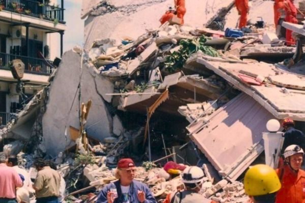 ΣΕΙΣΜΟΣ ΑΙΓΙΟ